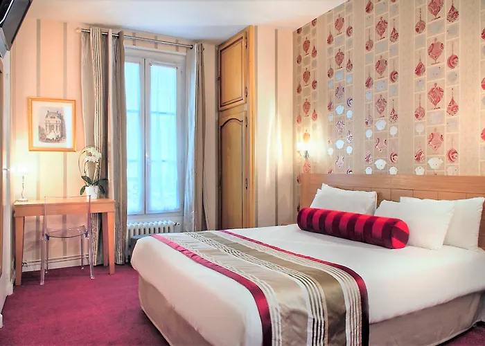 Hotel Romance Malesherbes By Patrick Hayat Parigi