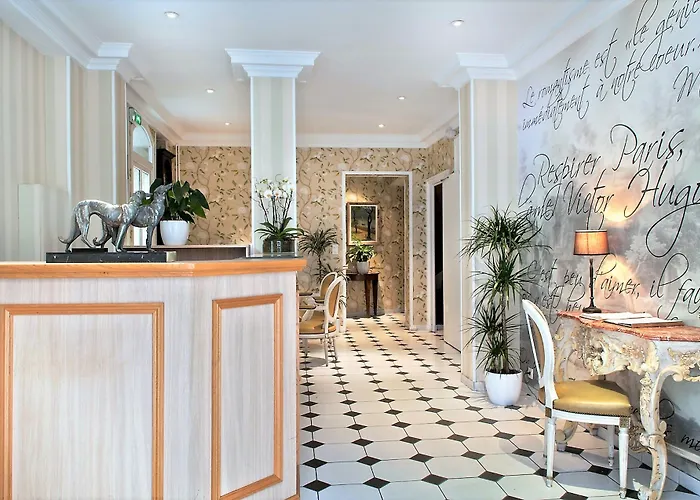 Hotel Romance Malesherbes By Patrick Hayat Parigi